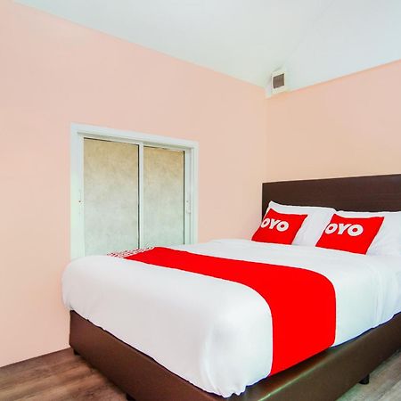 Oyo 578 Pj Resort And Snooker Club Прачуап-Кхірі-Кхан Екстер'єр фото
