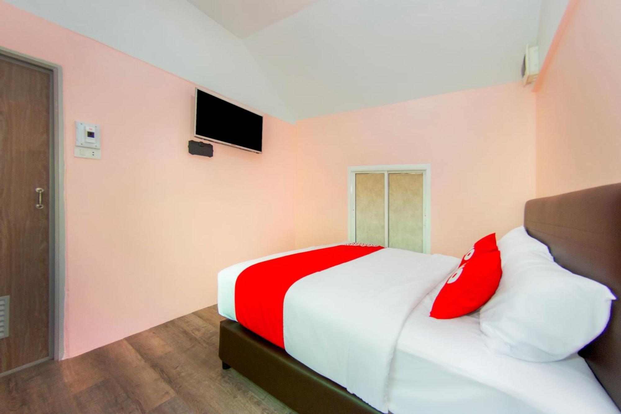 Oyo 578 Pj Resort And Snooker Club Прачуап-Кхірі-Кхан Екстер'єр фото